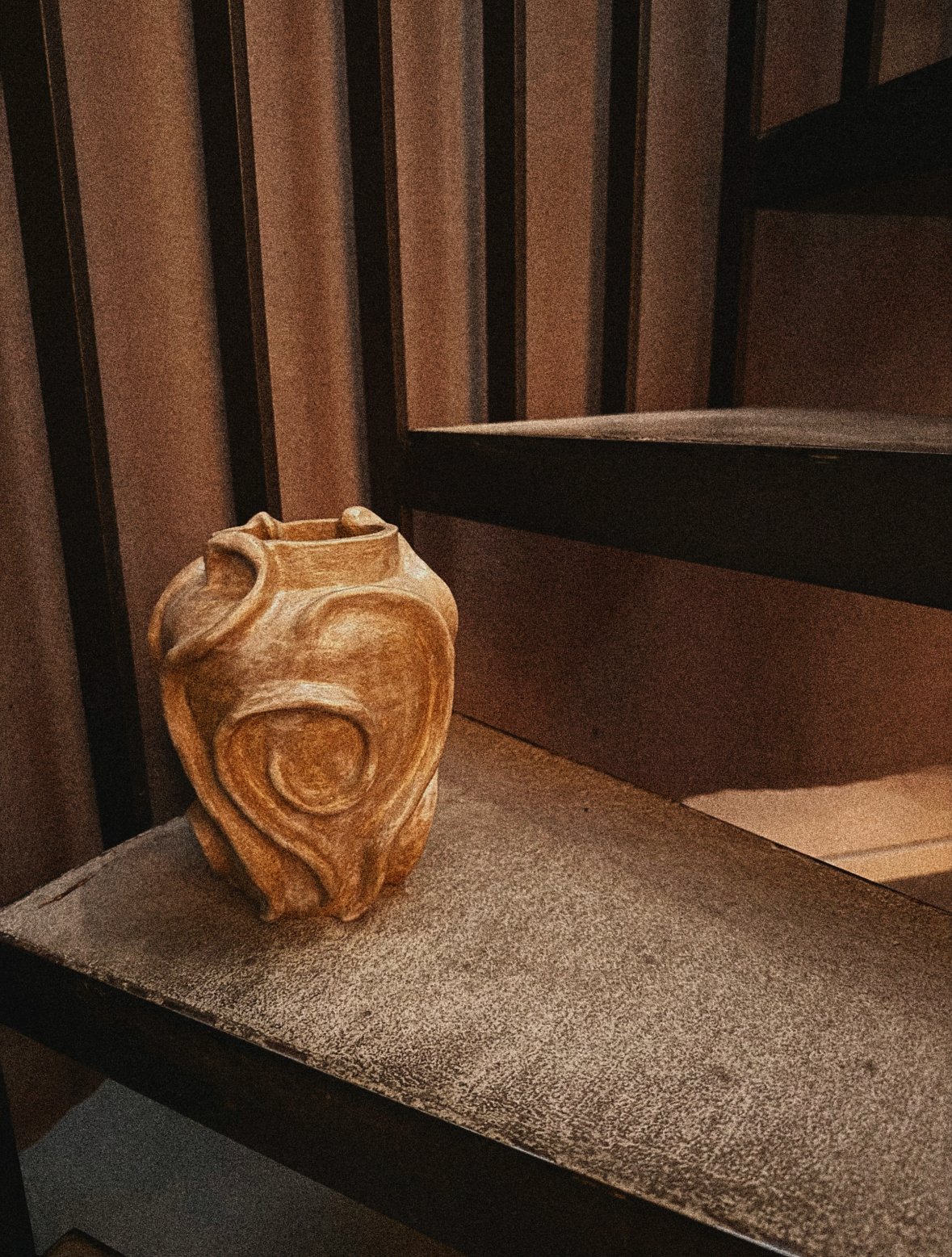 The Organica Vase Matte