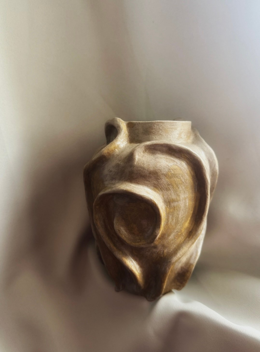 The Organica Vase Matte