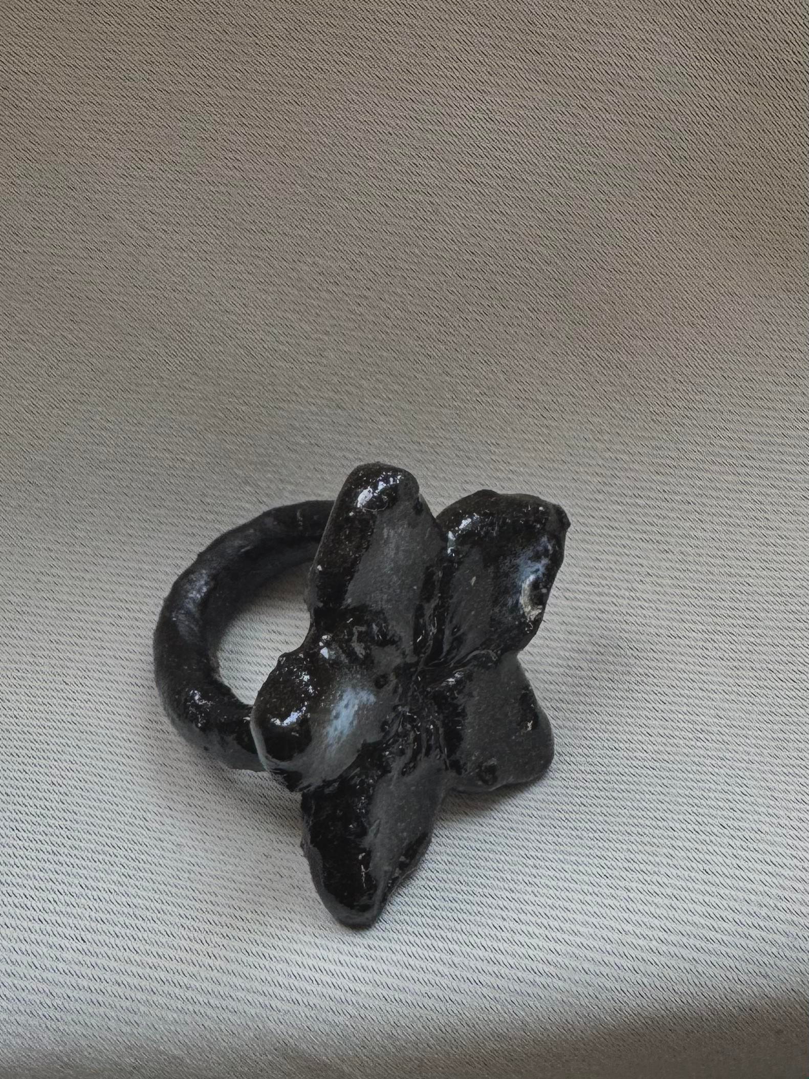 The Reina Helada Ring