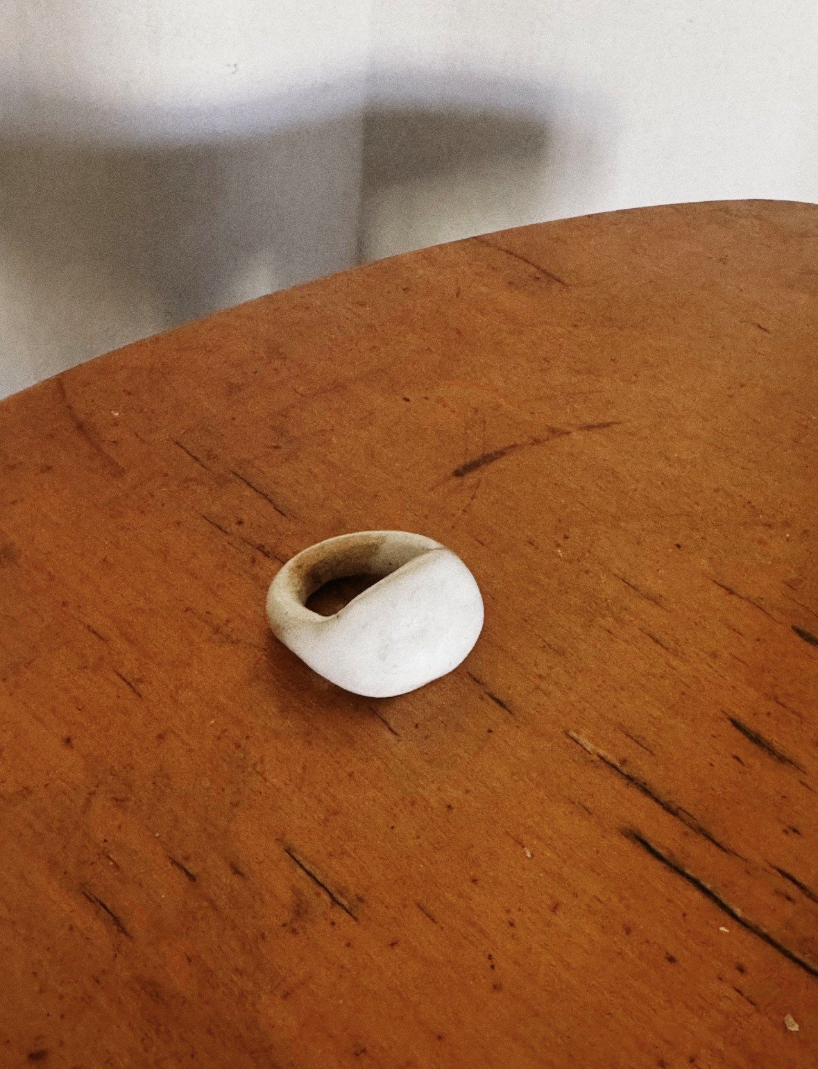 The White Montañoso ring